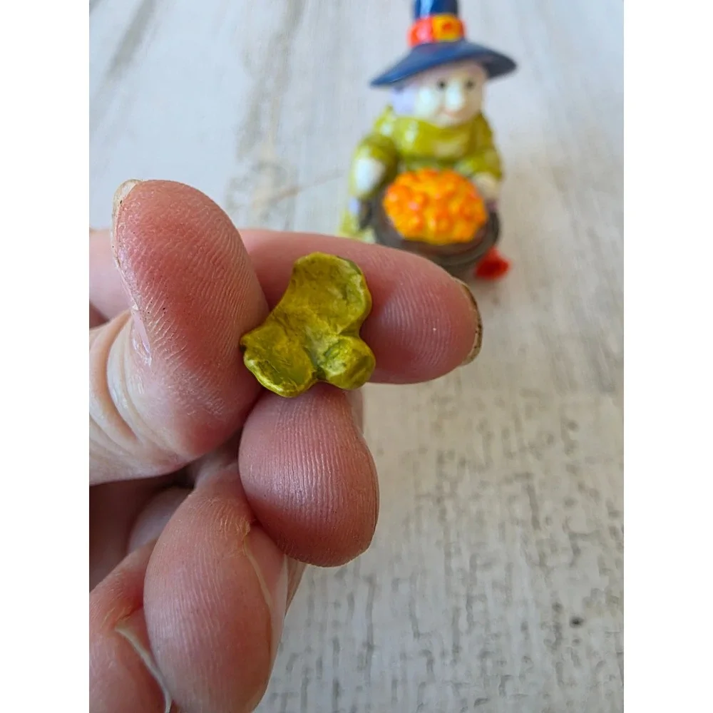 Vintage Greenbrier witch cauldron trinket box jewelry‎ spider Halloween decor